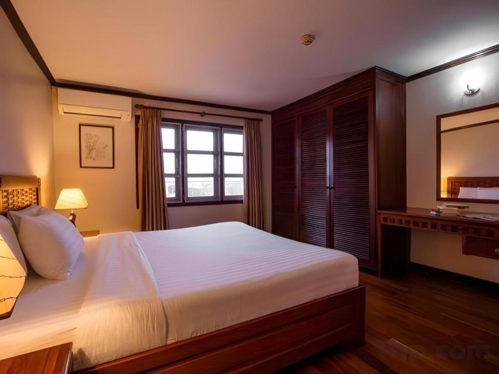 Lao Orchid Hotel Vientiane Bagian luar foto