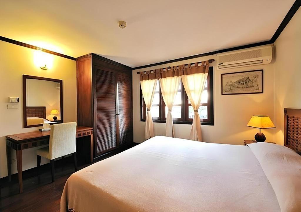 Lao Orchid Hotel Vientiane Bagian luar foto