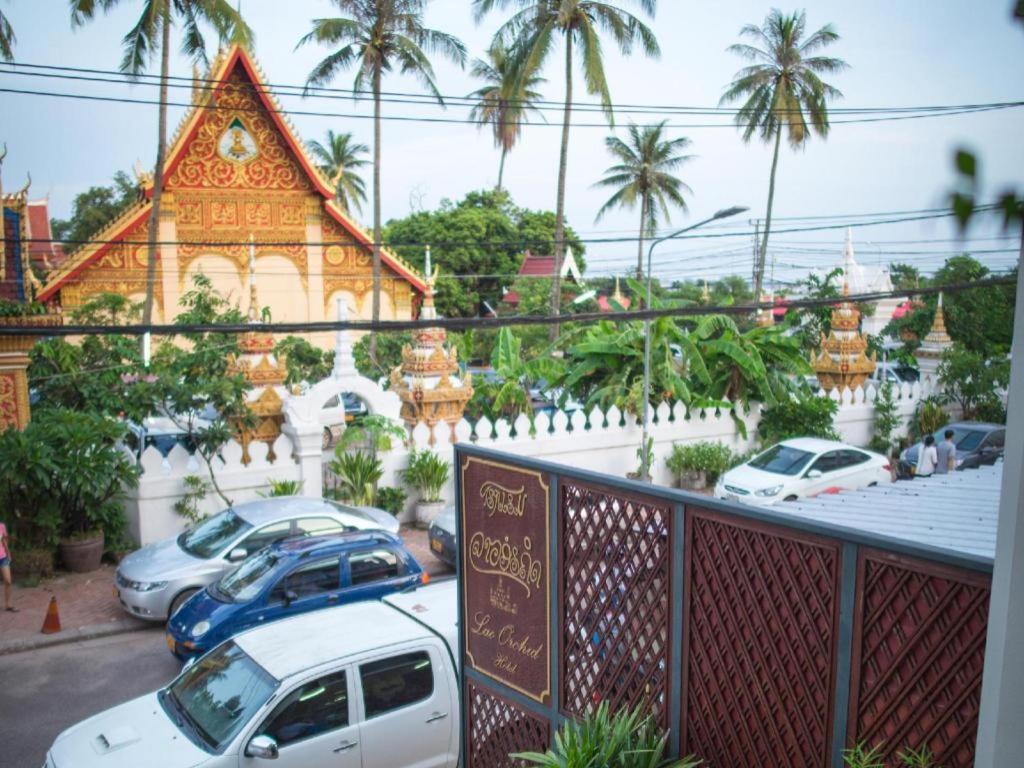 Lao Orchid Hotel Vientiane Bagian luar foto