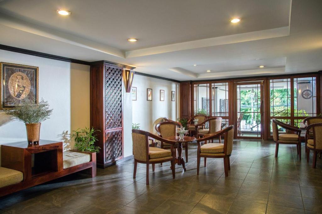 Lao Orchid Hotel Vientiane Bagian luar foto