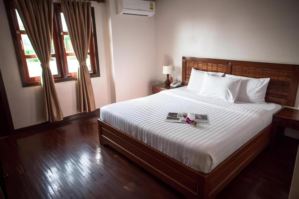 Lao Orchid Hotel Vientiane Bagian luar foto