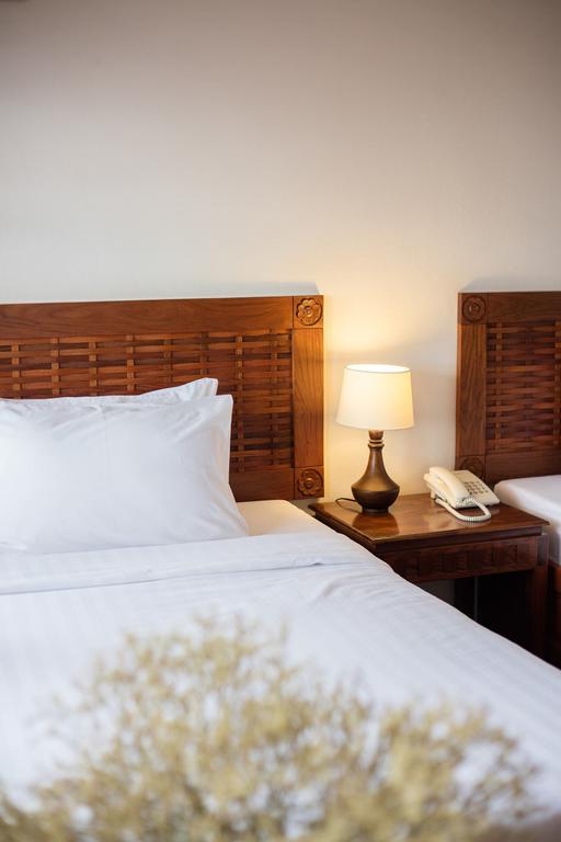 Lao Orchid Hotel Vientiane Bagian luar foto