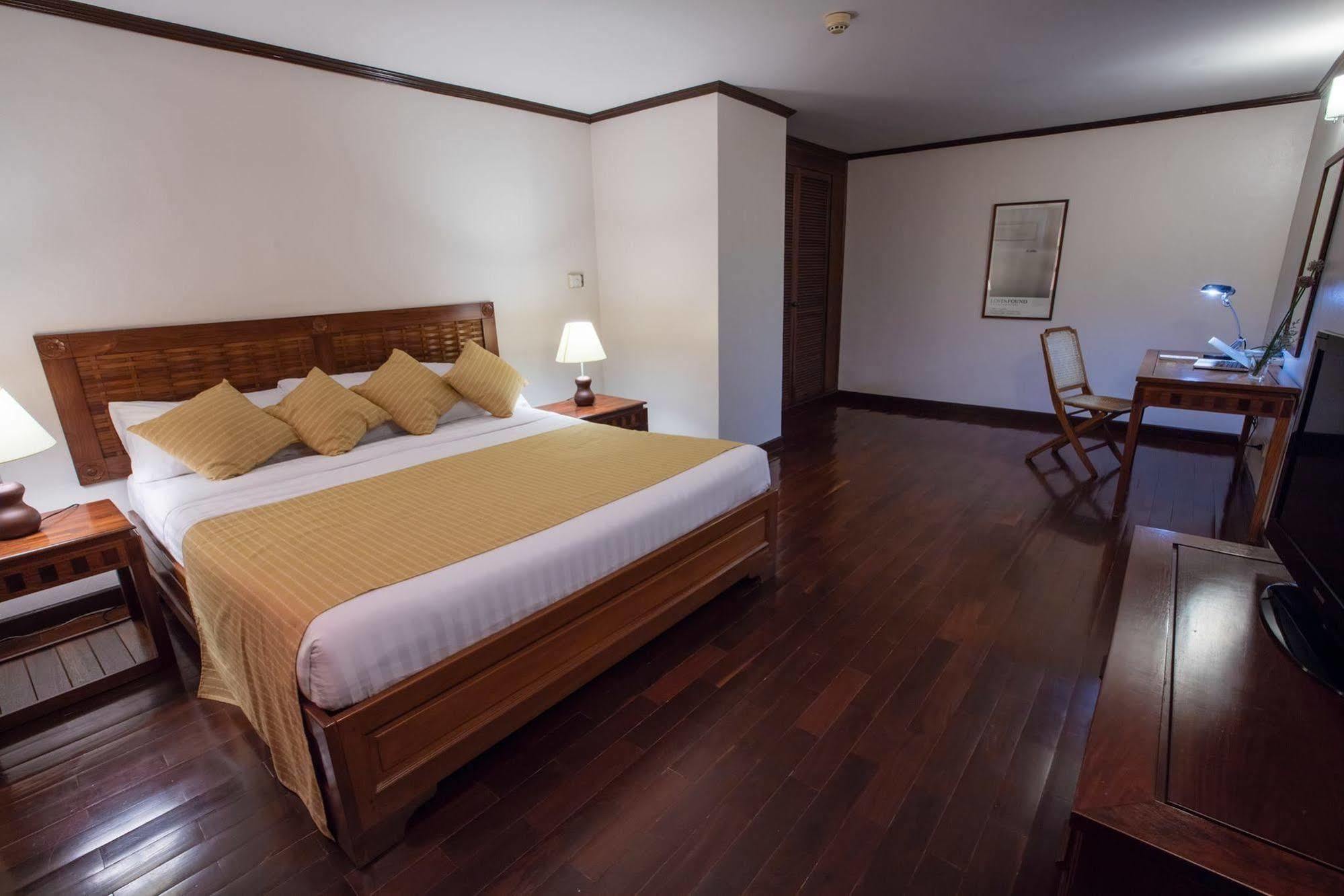 Lao Orchid Hotel Vientiane Bagian luar foto