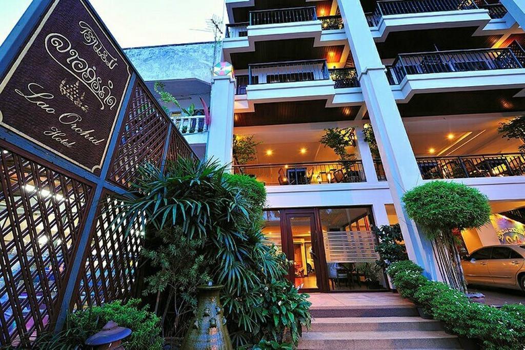 Lao Orchid Hotel Vientiane Bagian luar foto